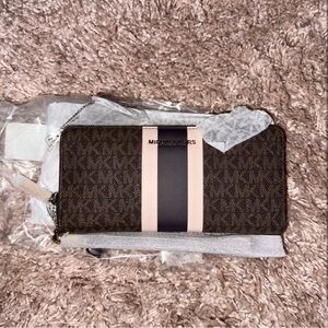 Michael Kors Wallet Pink